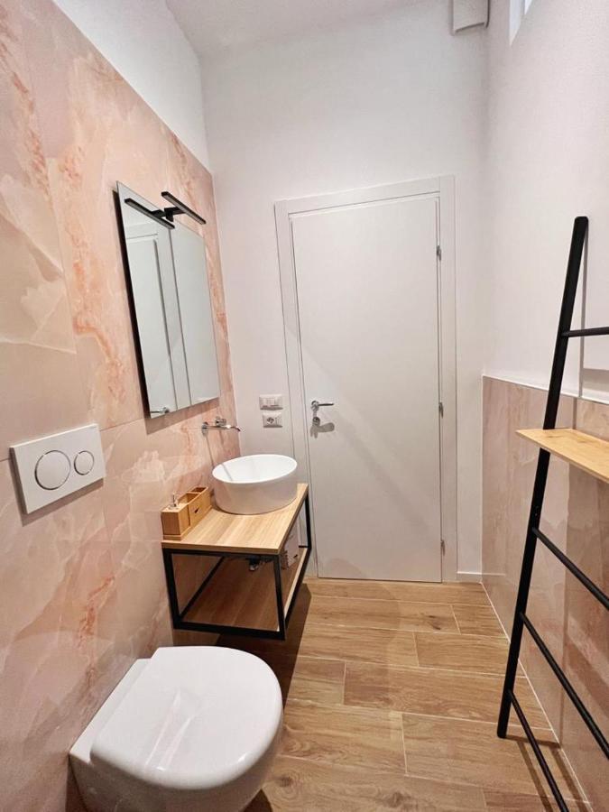 Finella Charming Rooms Bari Exterior foto
