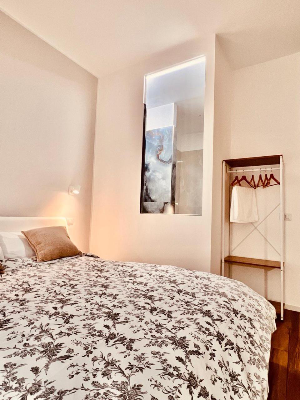 Finella Charming Rooms Bari Exterior foto